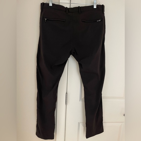 J. Crew Men’s Stretch Trade Mark 484 Slim Fit Tech Pants in Black, 32x30 - Picture 6 of 11